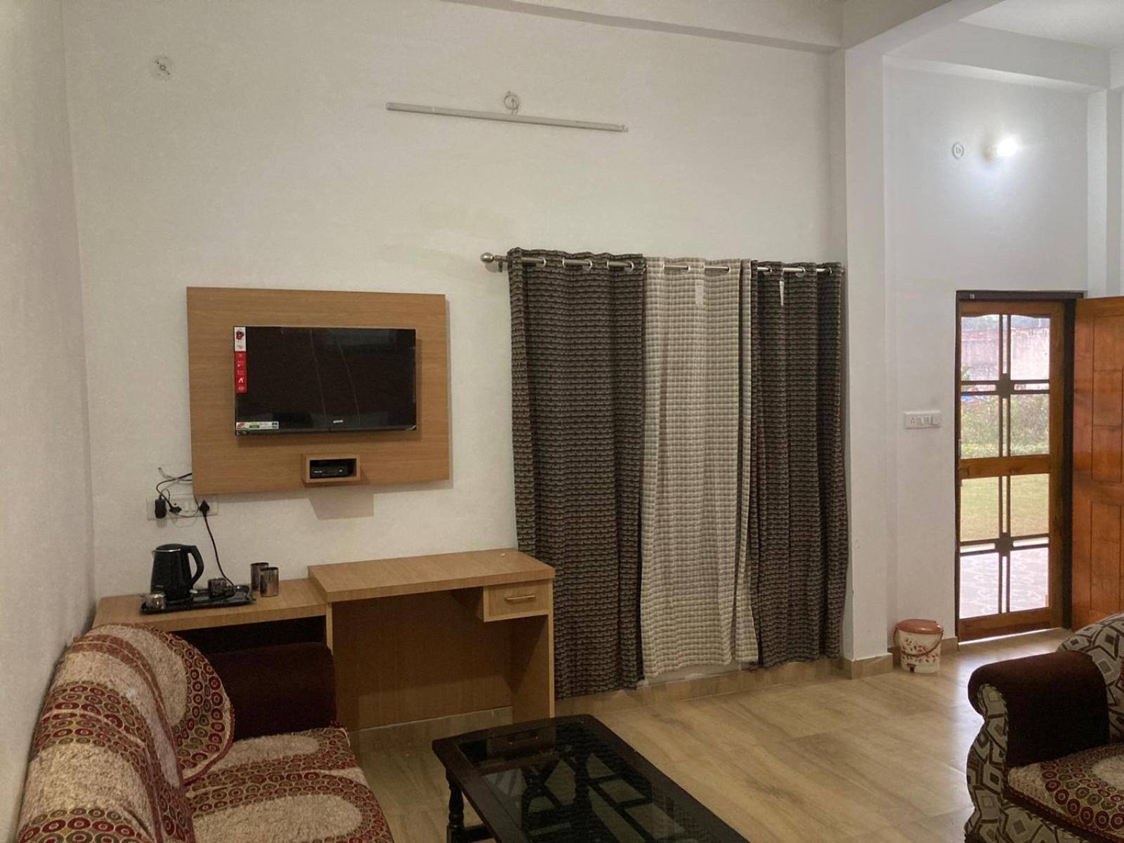 Jp International Naimisharanya Hotell Rom bilde